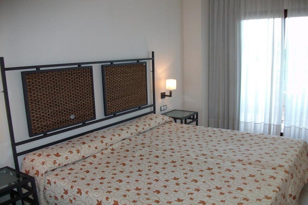 Hotel Oh Nice Caledonia Estepona Ngoại thất bức ảnh