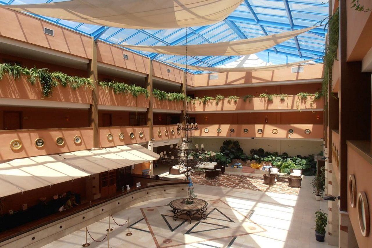 Hotel Oh Nice Caledonia Estepona Ngoại thất bức ảnh